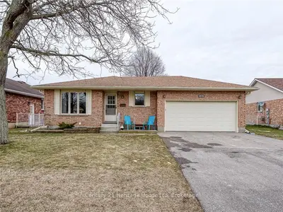 5 LOWRIE Crescent, Tillsonburg, ON N4G 5L4