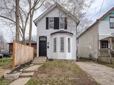 30 BAIN Street, Woodstock, ON N4S 5X8