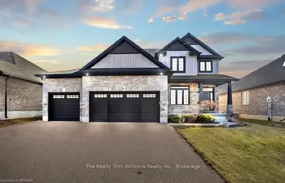 16 MORNING GLORY Drive, Tillsonburg, ON N4G 5S9