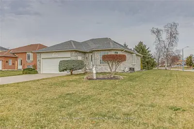 8 WINDEMERE Avenue, Tillsonburg, ON N4G 5M8