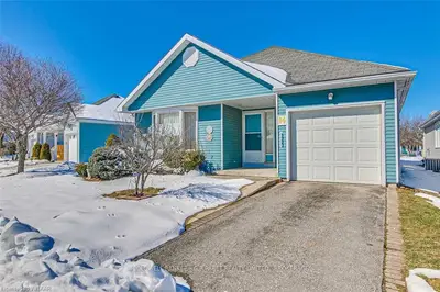 14 SINCLAIR Drive, Tillsonburg, ON N4G 5L7