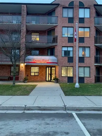 75 BRIDGE Street 403, Tillsonburg, ON N4G 1T1
