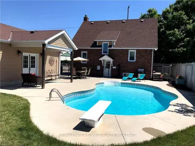 58 QUEEN Street, Norfolk, ON N0E 1G0