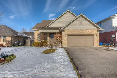 69 WOODLAND Crescent, Tillsonburg, ON N4G 4G6