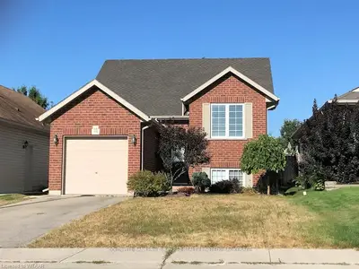 55 BARKER Street, Tillsonburg, ON N4G 5N7