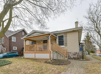 179 DELATRE Street, Woodstock, ON N4S 6C2