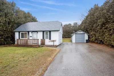 11 GOSHEN Street, Tillsonburg, ON N4G 2T7