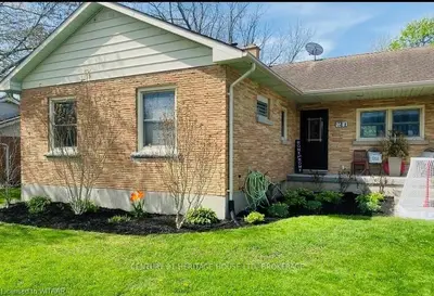 31 PARKWOOD Drive, Tillsonburg, ON N4G 2B7