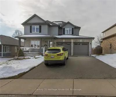 27 WOODHATCH Crescent, Ingersoll, ON N5C 0A2