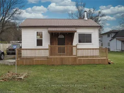 584484 BEACHVILLE Road, South-West Oxford, ON N0J 1A0