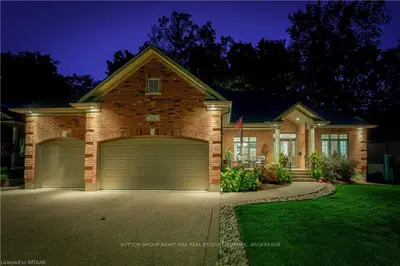 68 Welwood Avenue, Wellesley, ON N0B 2T0