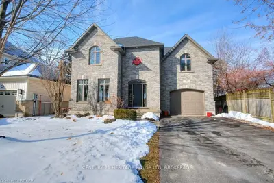 36 HOLLAND Avenue, Aylmer, ON N5H 3J3