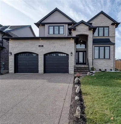 201 HEMLOCK Street, Woodstock, ON N4S 0E4