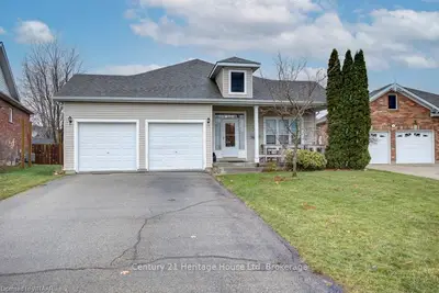 7 BEYNON Court, Ingersoll, ON N5C 4G3