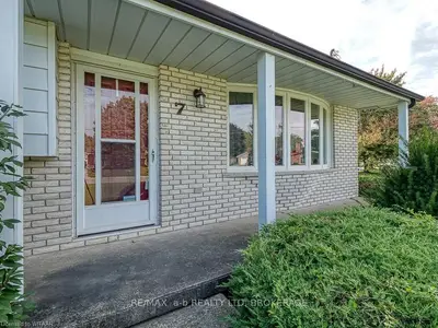 7 KIRWIN Drive, Ingersoll, ON N5C 3M4