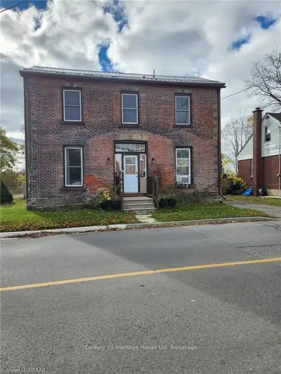 612 MAIN Street 1, Woodstock, ON N4S 1V6