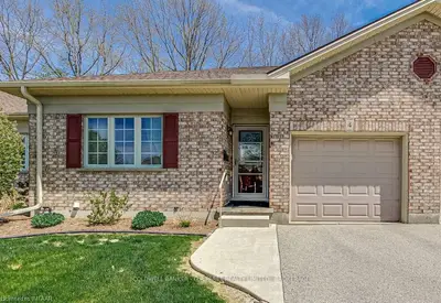18 BALAZS Court 4, Tillsonburg, ON N4G 5W6