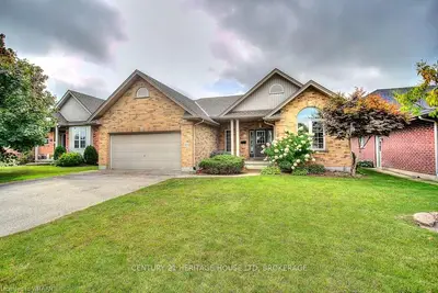 125 GLENDALE Drive, Tillsonburg, ON N4G 5V9