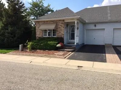 2 JACKSON Court, Tillsonburg, ON N4G 5R3