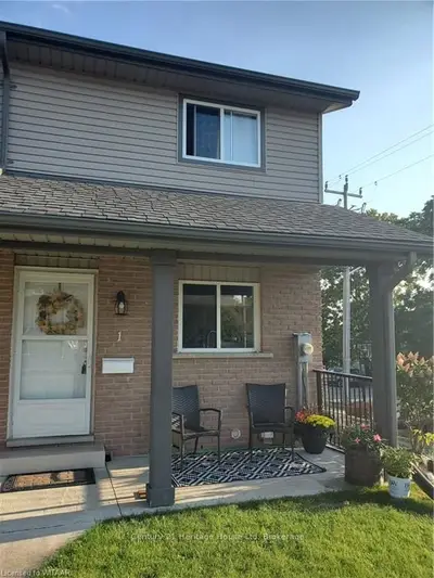 900 JAMES Street 1, Woodstock, ON N4S 1S4