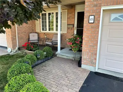 45 FAIRS Crescent, Tillsonburg, ON N4G 5W2