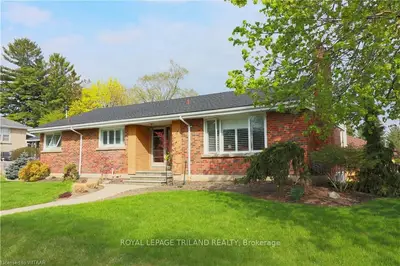 89 EARLSCOURT Crescent, Woodstock, ON N4S 5H2