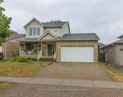 8 CROW Crescent, Woodstock, ON N4T 1S6