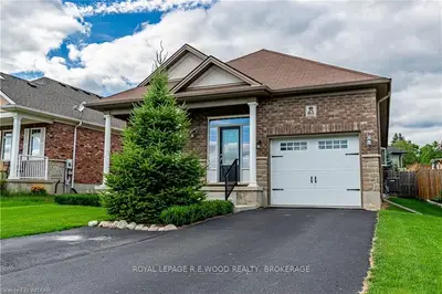 65 DEREHAM Drive, Tillsonburg, ON N4G 0C7