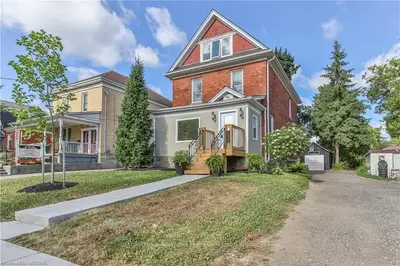 46 PERRY Street, Woodstock, ON N4S 3C3
