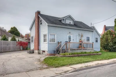 32 CEDAR Street, Woodstock, ON N4S 3P7