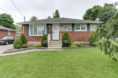 820 DEVONSHIRE Avenue, Woodstock, ON N4S 5R6