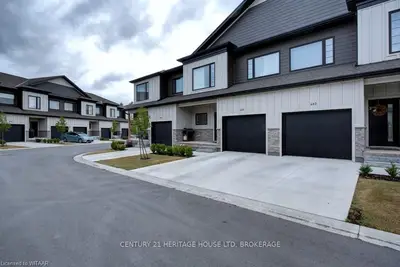 360 QUATER TOWN Line 402, Tillsonburg, ON N4G 5T9