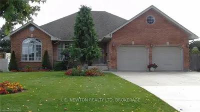 151 CONCESSION Street E, Tillsonburg, ON N4G 1P8