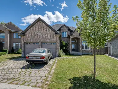 2605 TUCKER Court, London North, ON N6G 0E2