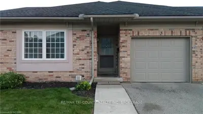 105 KING Street 3, Tillsonburg, ON N5G 5V1