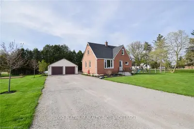 500 LITTLE LAKE Road, Norfolk, ON N0E 1V0