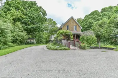 104 CHARLES Street W, Ingersoll, ON N5C 2L8