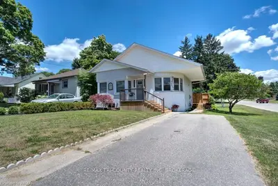 102 LISGAR Avenue, Tillsonburg, ON N4G 3L4