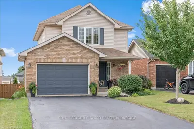 7 SOUTH RIDGE Road, Tillsonburg, ON N4G 5T8