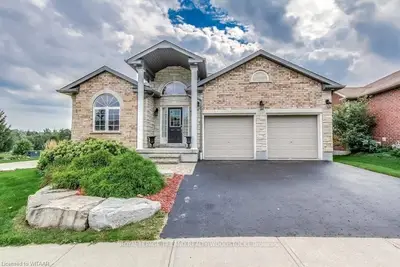 210 FAIRWAY Road, Woodstock, ON N4T 1W3