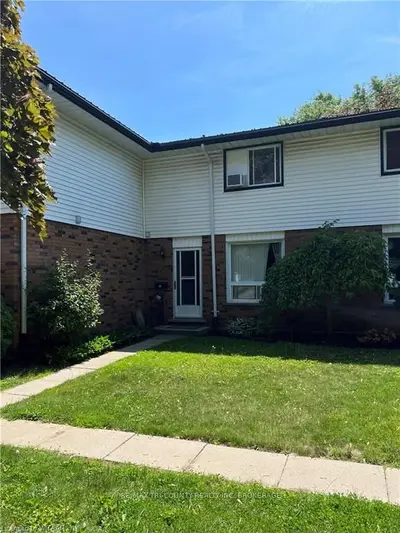 19 DEVONSHIRE Avenue, Tillsonburg, ON N4G 4K7