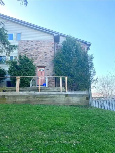23 WREN Court 2, Tillsonburg, ON N4G 5K2