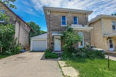318 Simcoe Street, Woodstock, ON N4S 1J3