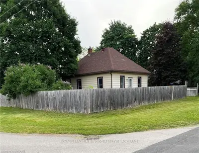 42 EARLE Street, Tillsonburg, ON N4G 2M4