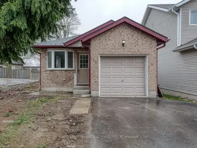 15 Marlboro Street, Woodstock, ON N4S 7E3