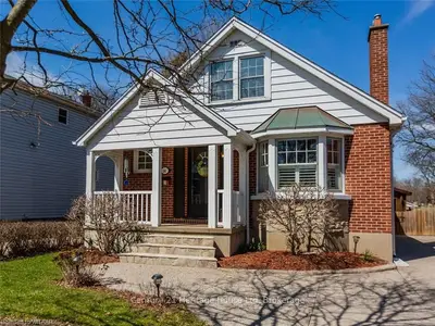 44 BRISCOE Street E, London South, ON N6C 1W9
