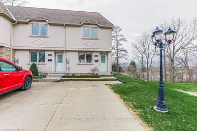 47 BLANDFORD Street 7, Woodstock, ON N4S 7H7