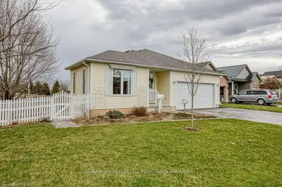 6 CRUSOE Place, Ingersoll, ON N5C 4G2