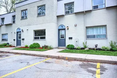 271 THAMES Street N 18, Ingersoll, ON N5C 3T6