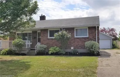 1056 SOVEREIGN Road, Woodstock, ON N4S 5P2
